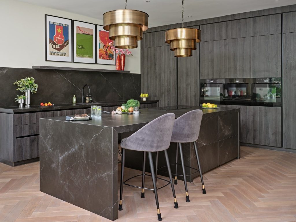 Suchdesigns Grant 01 | Lead Wolf, Gotham